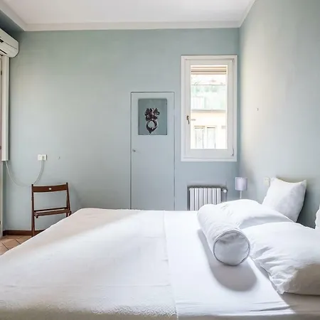 Petroni, Interno 3 *